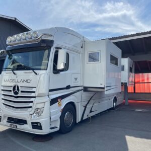 Camping-car MERCEDES-BENZ Actros 1842 Magellano