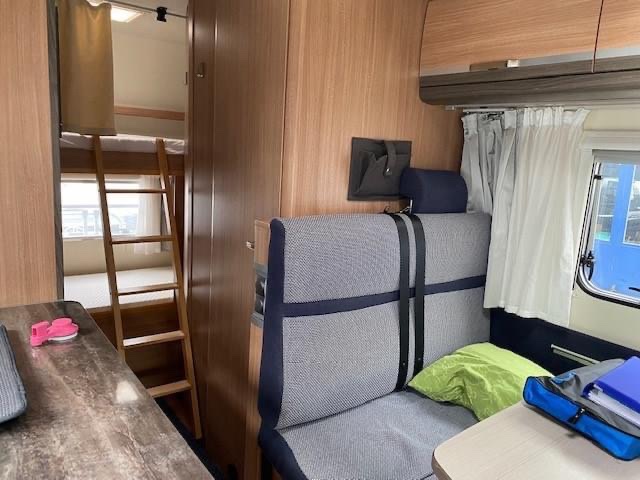 Camping-car KNAUS Family 600 DKG transmission automatique (alcôve) – Image 4