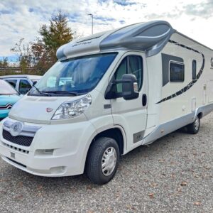 Camping-car GIOTTILINE Therry T30 (semi-intégré)