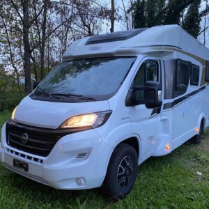 Camping-car CARADO T 339 (semi-intégré)