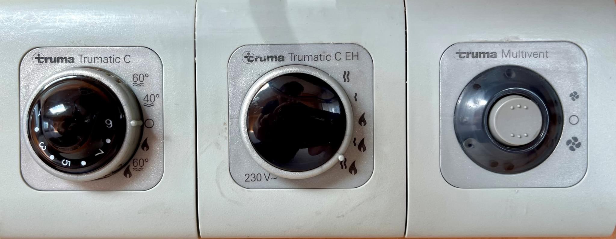 Camping-car FIAT Ducato 2.3JTD ADRIA Coral S680SL (Semi-intégré) – Image 13