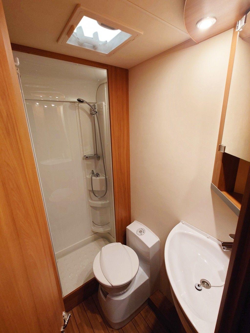 Camping-car Weinsberg T 650 MFH – Image 13