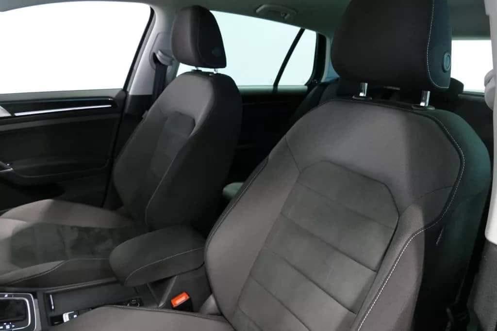 Volkswagen Golf – Image 19