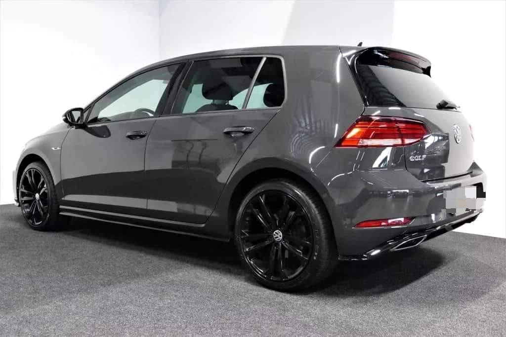 Volkswagen Golf – Image 4