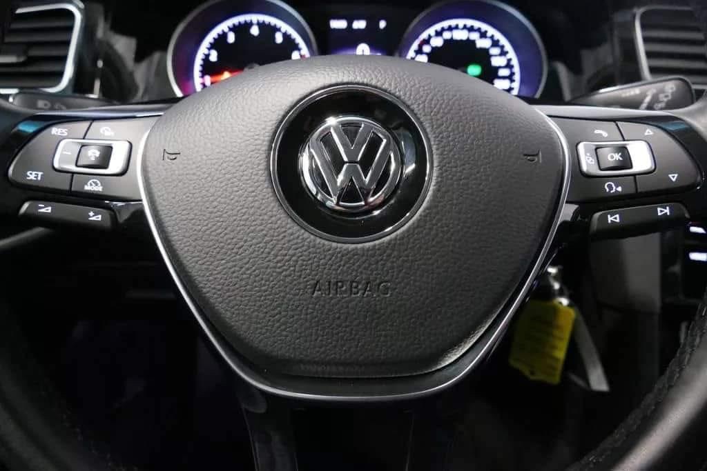 Volkswagen Golf – Image 16
