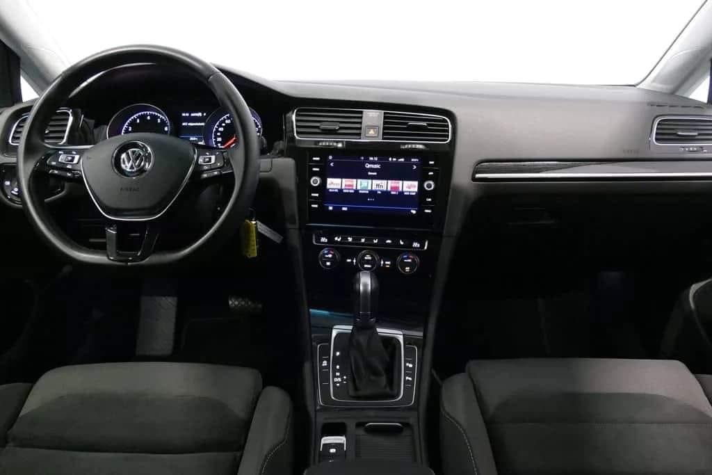 Volkswagen Golf – Image 11