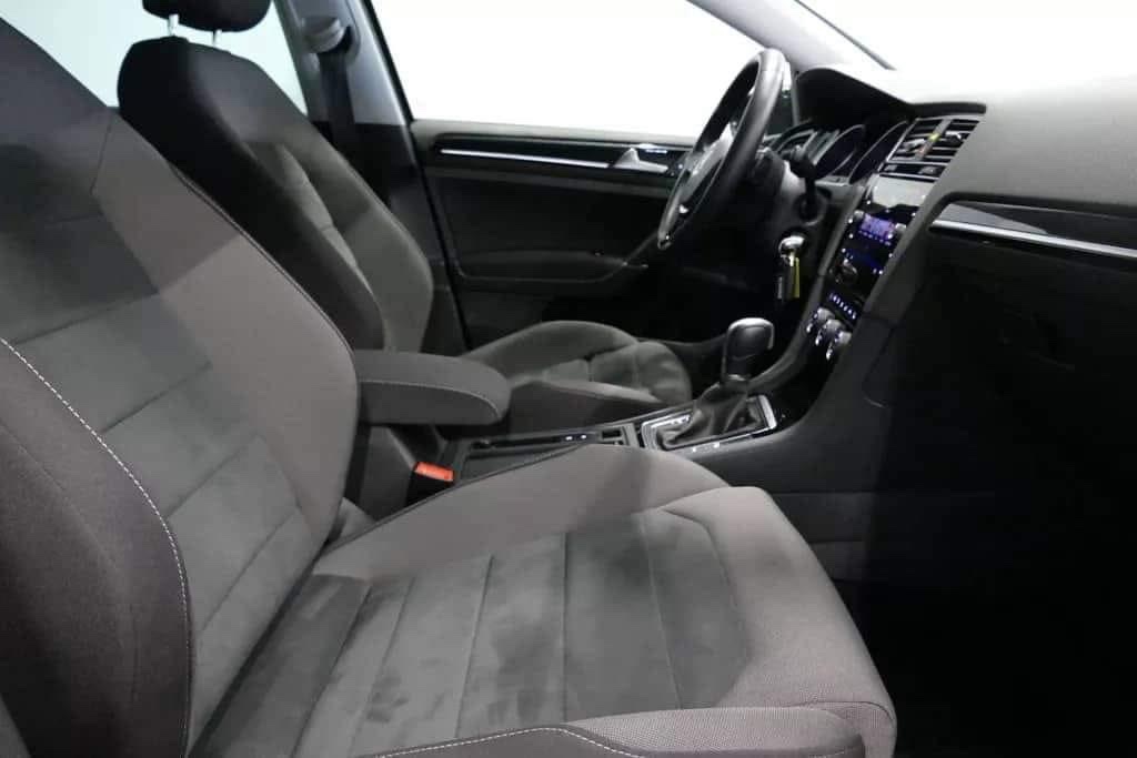 Volkswagen Golf – Image 17