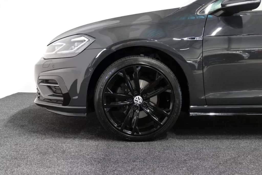 Volkswagen Golf – Image 6